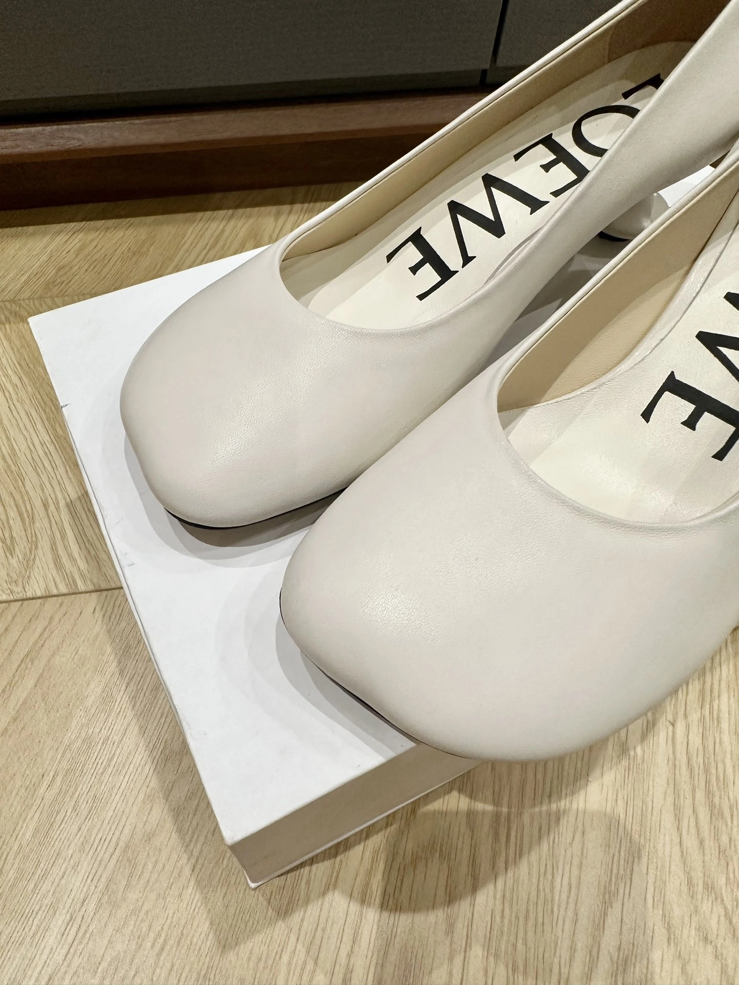 COCO-- 8o5w5 L815S01X78-2100 Calfskin sheepskin Heel height：5.5CM item:E-X000C2009